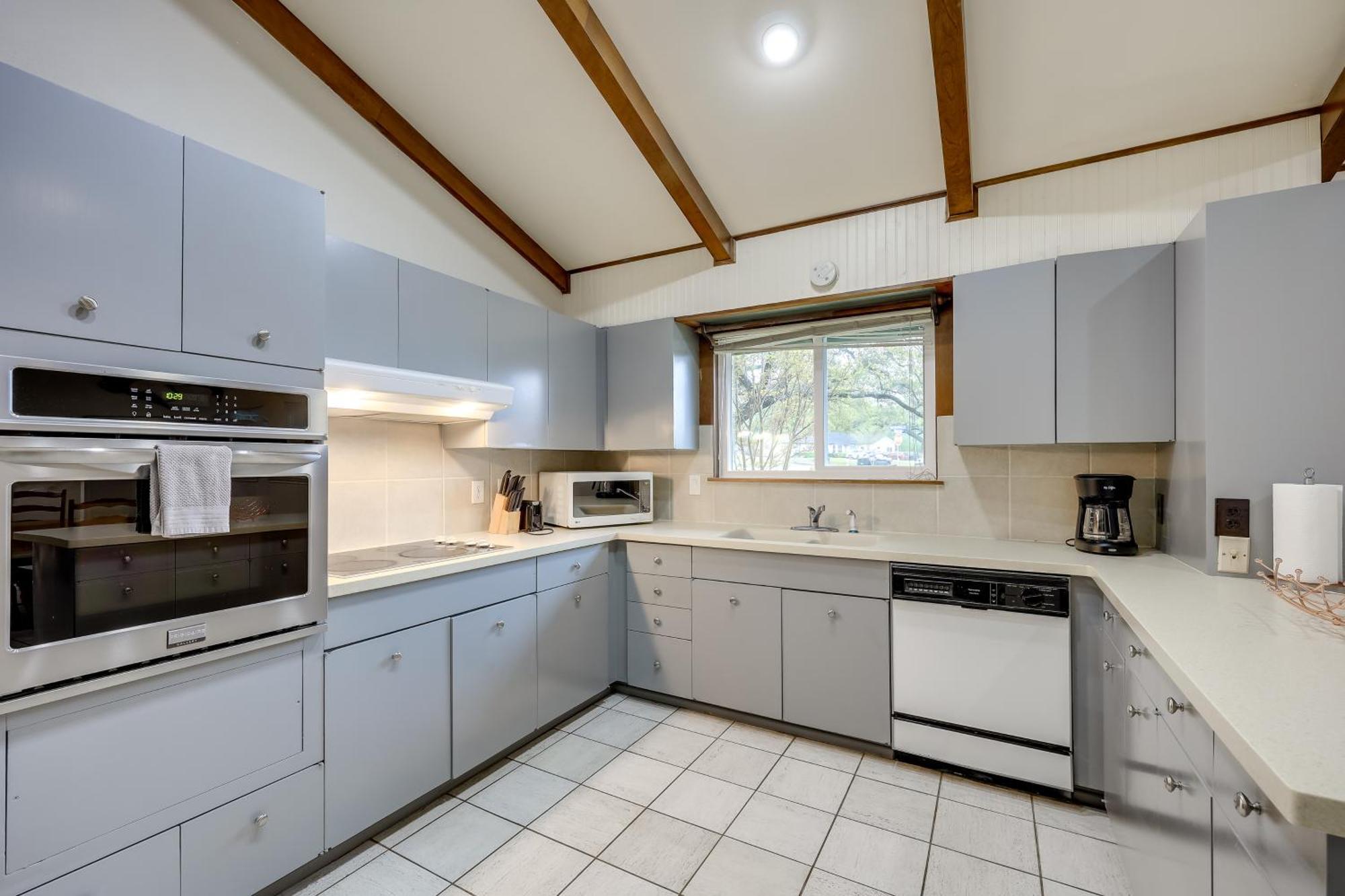 Charming San Antonio Abode About 10 Mi To River Walk! 외부 사진
